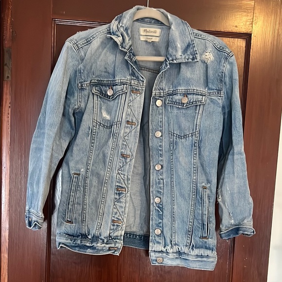 Madewell Oversized Distressed Denim Jacket - Picture 1 of 8